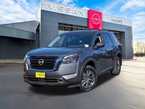 New 2025 Nissan Pathfinder SV image 1