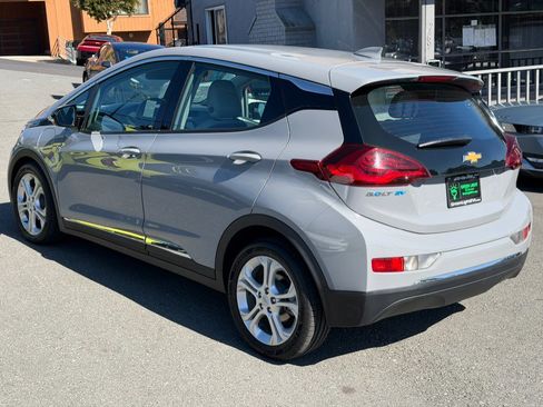 Used 2021 Chevrolet Bolt LT image 7