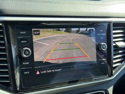 Used 2021 Volkswagen Atlas SEL image 4