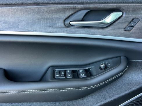New 2026 Jeep Grand Cherokee Limited AWD/4WD image 11