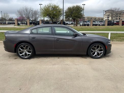 Used 2015 Dodge Charger SXT w/ Plus Group image 3