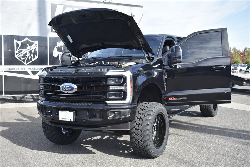 Used 2025 Ford F250 Platinum AWD/4WD image 27