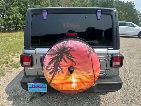 Used 2019 Jeep Wrangler Unlimited Sport S AWD/4WD image 4