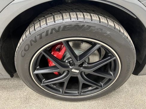 Used 2018 Audi SQ5 Prestige w/ Prestige Package image 18