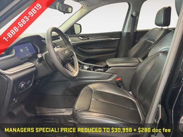Used 2023 Jeep Grand Cherokee L Limited w/ Trailer Tow Group (B) AWD/4WD image 10