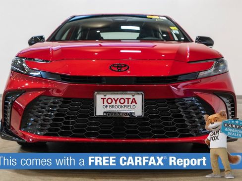 Certified 2026 Toyota Camry Hybrid FWD image 2