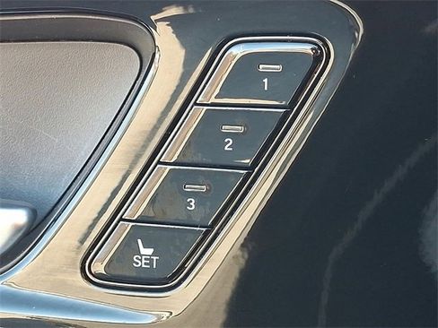 Certified 2026 Acura MDX w/ Technology Package image 29