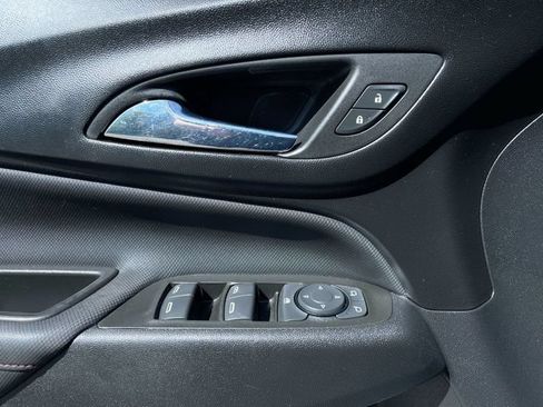 Used 2022 Chevrolet Equinox RS w/ LPO, Floor Liner Package AWD/4WD image 23