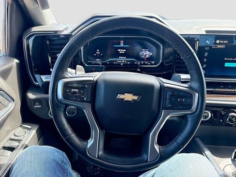 Used 2024 Chevrolet Silverado 1500 LT Trail Boss w/ Protection Package image 11