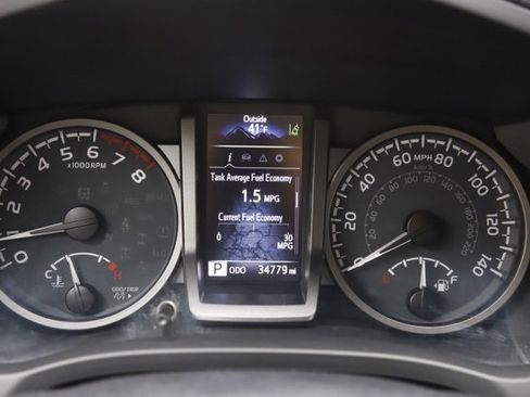 Used 2023 Toyota Tacoma TRD Off-Road image 29