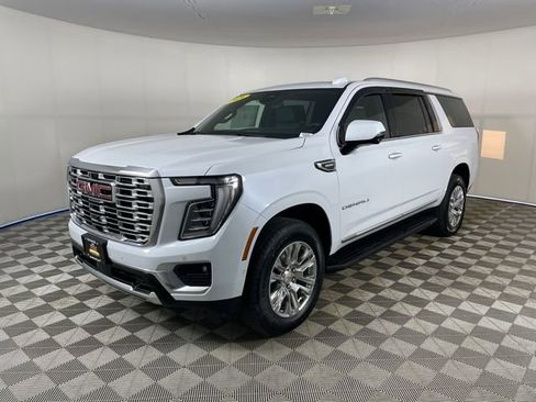 New 2026 GMC Yukon XL Denali w/ Advanced Technology Package image 1