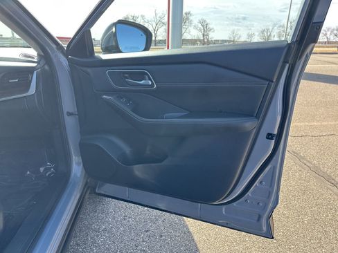 Used 2024 Nissan Rogue Platinum w/ Platinum Premium Package image 36