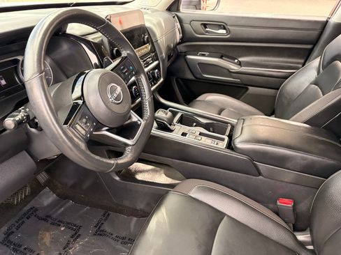 Used 2022 Nissan Pathfinder SL w/ SL Premium Package FWD image 18