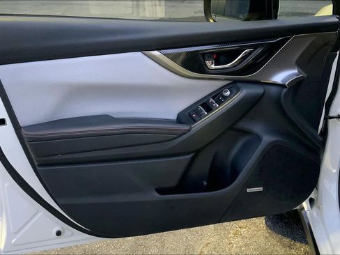 Used 2020 Subaru Crosstrek 2.0i Limited w/ Moonroof Package w/Navigation image 21