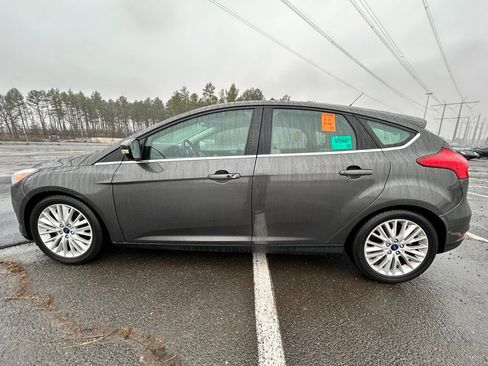 Used 2016 Ford Focus Titanium image 5