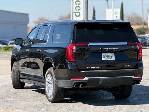 Used 2025 GMC Yukon XL Denali image 2