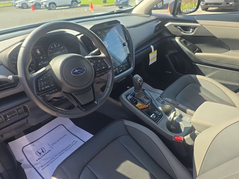 Used 2024 Subaru Crosstrek 2.5i Limited AWD/4WD image 10