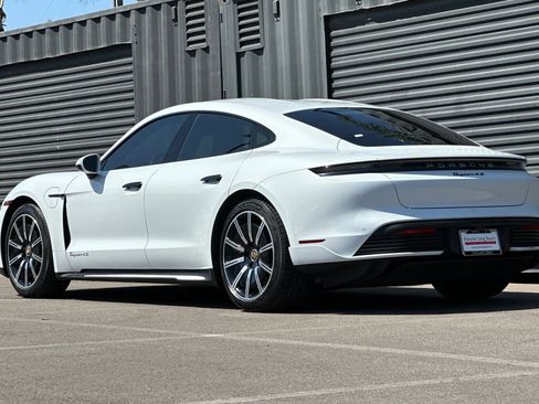 Certified 2022 Porsche Taycan 4S AWD/4WD image 3