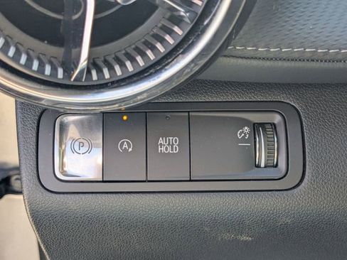 Used 2025 Chevrolet Equinox LT image 16