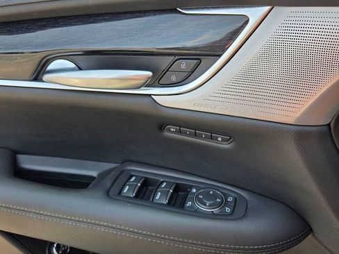 Used 2023 Cadillac XT5 Premium Luxury image 28