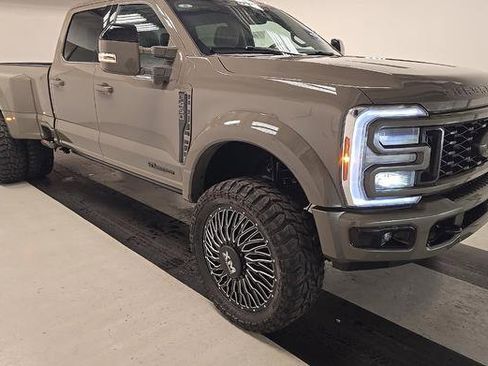 Used 2026 Ford F450 Platinum AWD/4WD image 4