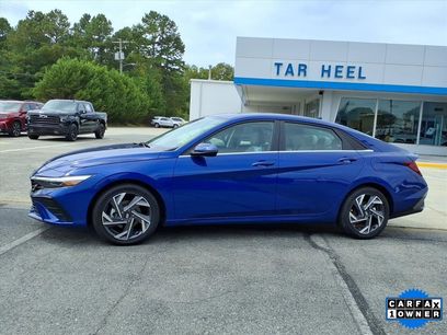 Used 2025 Hyundai Elantra Limited w/ Cargo Package