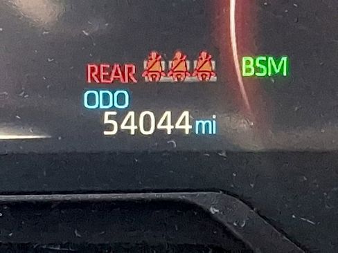 Used 2024 Toyota RAV4 XLE image 19