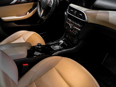 Used 2018 INFINITI QX30 Premium w/ Technology Package image 22