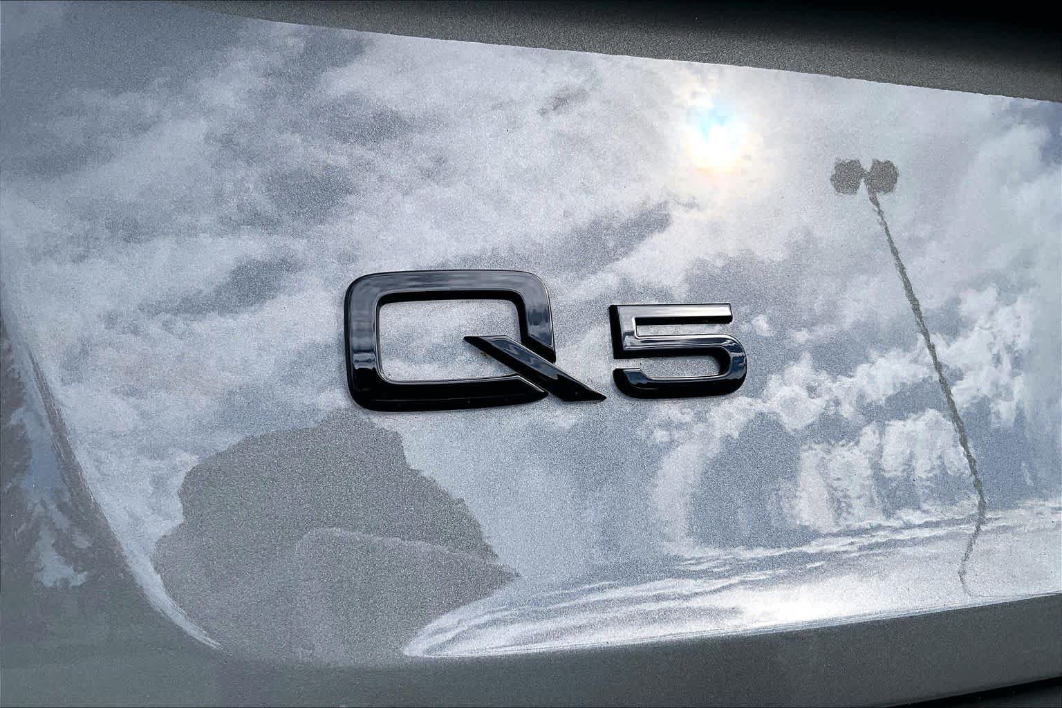 Used 2024 Audi Q5 e Premium Plus w/ Premium Plus Package AWD/4WD image 33