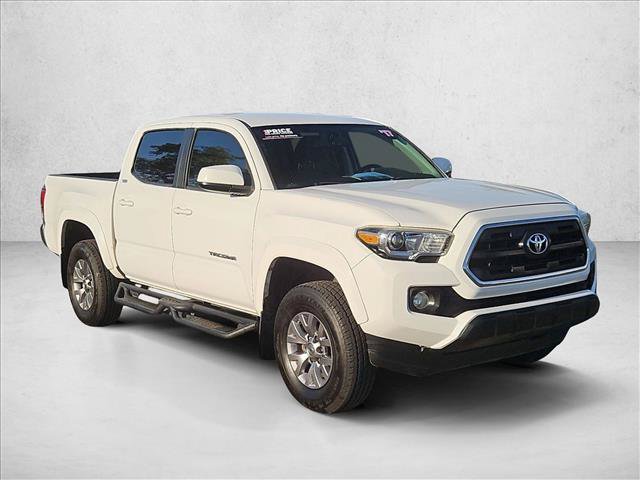 Used 2017 Toyota Tacoma SR5 w/ Tow Package RWD image 3