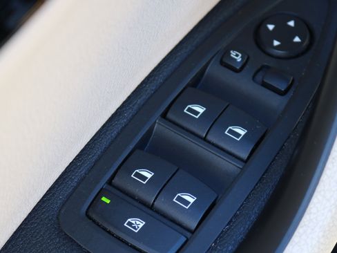 Used 2021 BMW X2 sDrive28i w/ Convenience Package image 12