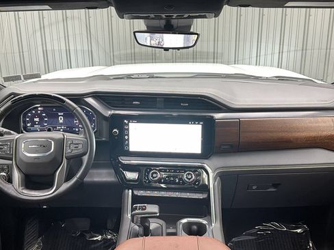 Used 2025 GMC Sierra 1500 Denali Ultimate AWD/4WD image 37