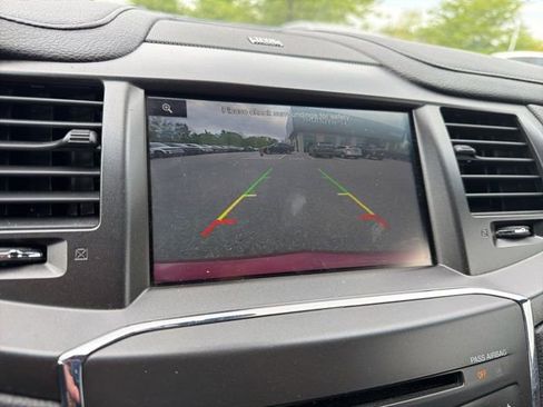 Used 2015 Lincoln MKS w/ Equipment Group 101A FWD image 12