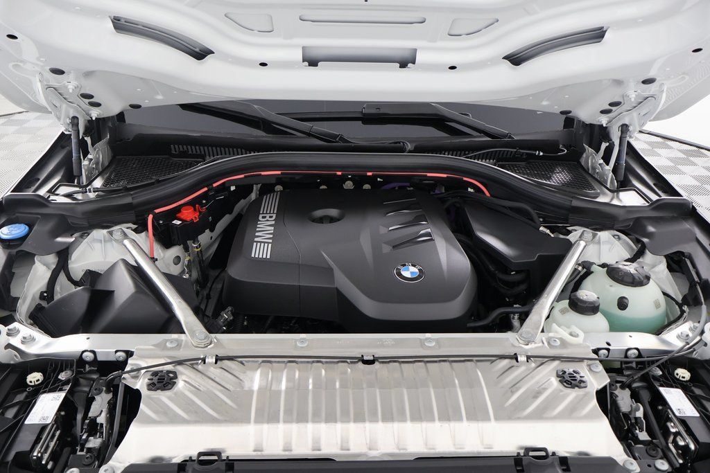 Used 2026 BMW X3 xDrive30i w/ Premium Package AWD/4WD image 9