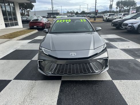 Used 2025 Toyota Camry XSE image 2