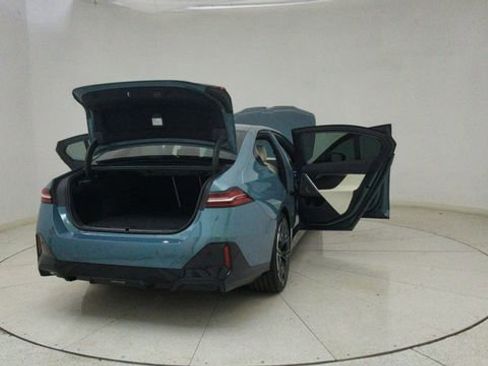 Used 2024 BMW 530i image 73