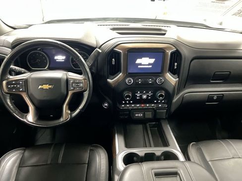Used 2021 Chevrolet Silverado 1500 High Country w/ Technology Package AWD/4WD image 10