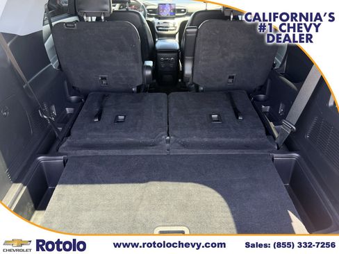 Used 2022 Ford Explorer XLT w/ Equipment Group 202A RWD image 13