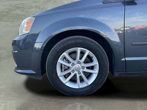 Used 2013 Dodge Grand Caravan SXT FWD image 34