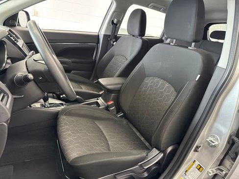 Used 2025 Mitsubishi Outlander Sport ES AWD/4WD image 14