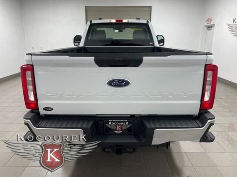 Used 2026 Ford F250 XL w/ XL Chrome Package AWD/4WD image 5