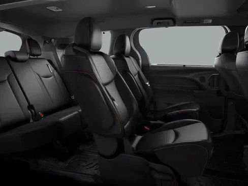New 2026 Toyota Sienna XLE Woodland Edition AWD/4WD image 29