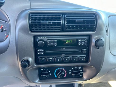 Used 2001 MAZDA B-Series Pickup 2WD Regular Cab B2500 image 11