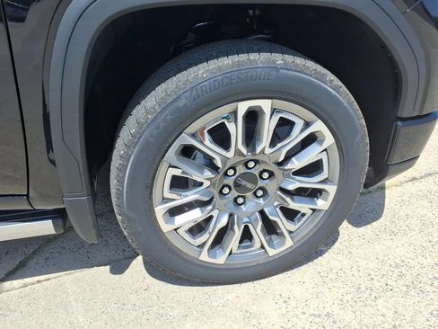 New 2026 GMC Sierra 1500 Denali Ultimate AWD/4WD image 9