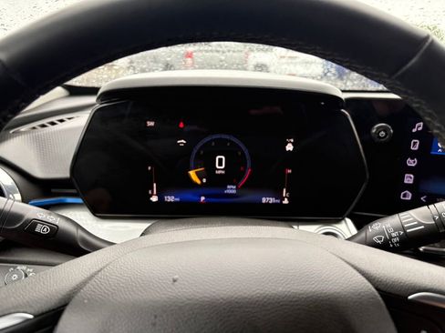 Used 2025 Chevrolet Trax LT w/ Driver Confidence Package FWD image 18