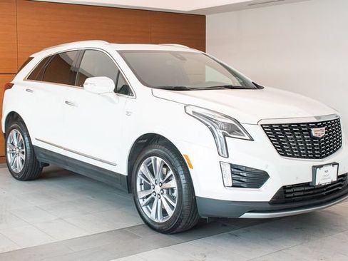 Used 2025 Cadillac XT5 Premium Luxury AWD/4WD image 5