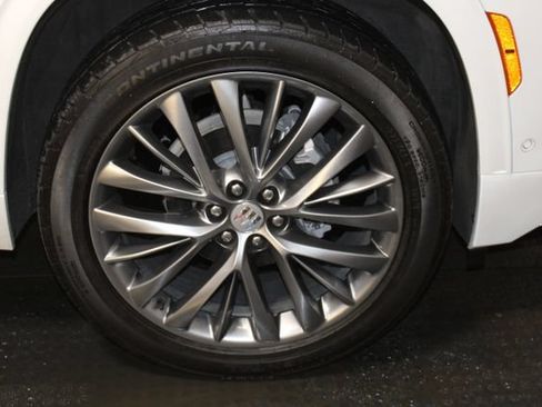 Used 2025 Buick Enclave Avenir w/ Super Cruise Package AWD/4WD image 48