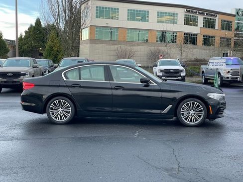 Used 2019 BMW 540i xDrive w/ Convenience Package image 2