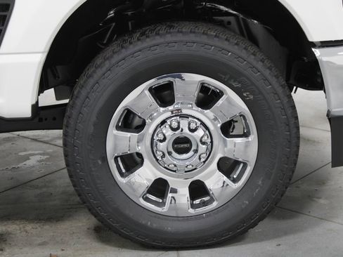 New 2026 Ford F250 King Ranch w/ Chrome Package image 15