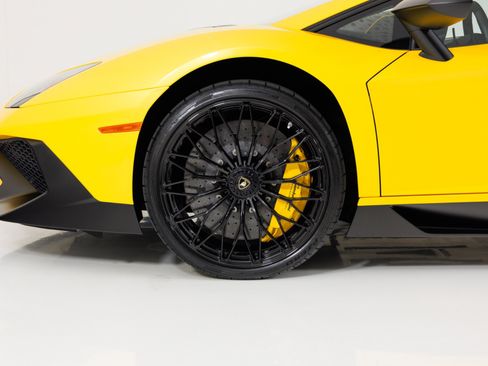 Used 2016 Lamborghini Aventador LP 750-4 Superveloce AWD/4WD image 12
